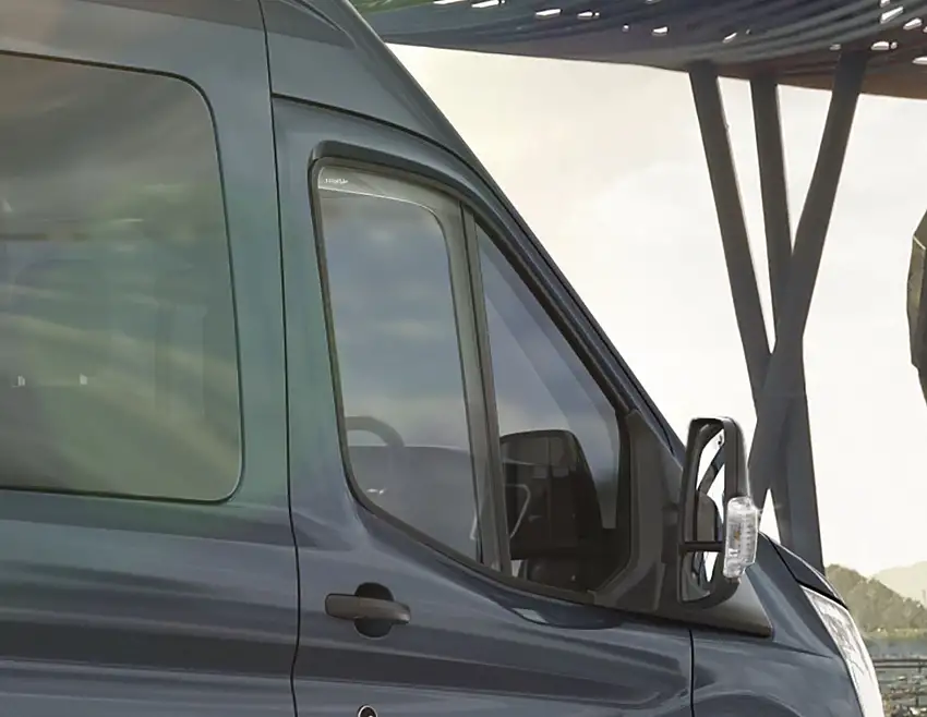 Transit à partir de 01/2014 ClimAir®* Déflecteurs d’air pour vitres av