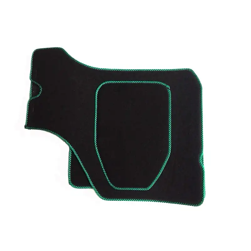 4 tapis de sol (noir) liseré vert et noir