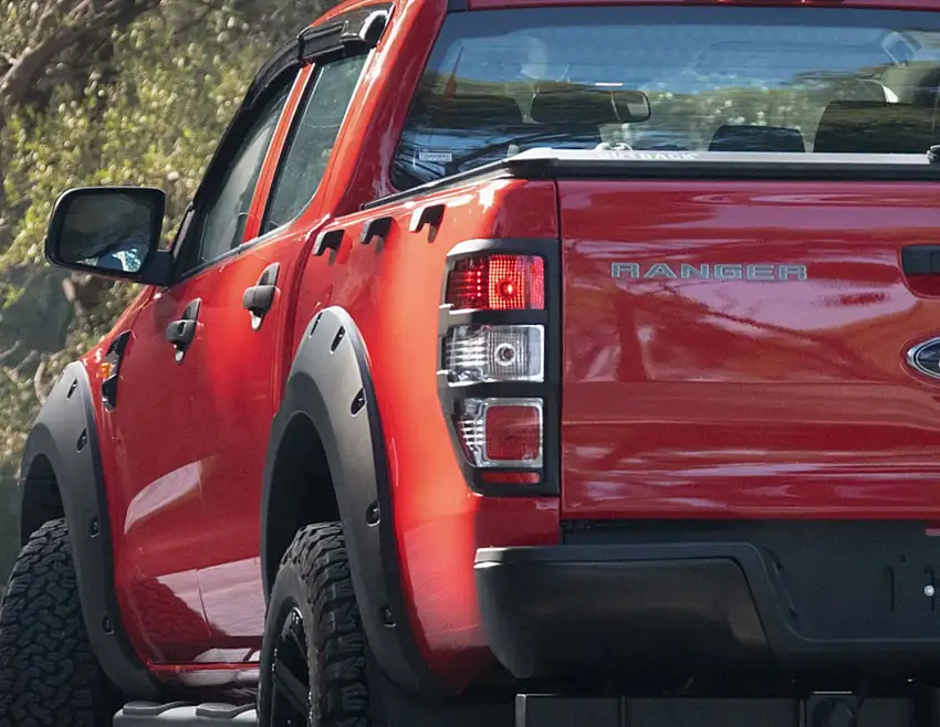 Ranger Pickup Attitude* Kit d’optiques pour feux arrière - inserts noi